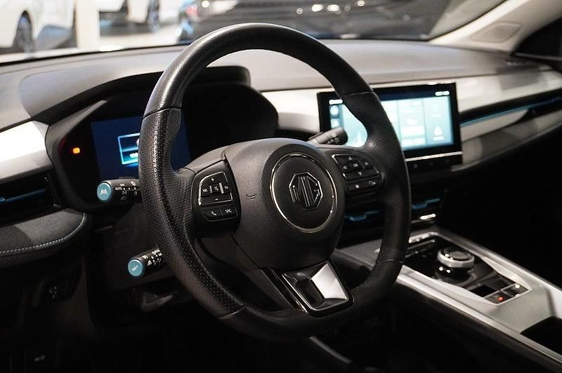 Begagnad MG MG5 EV Luxury 2022 Grå Kombi
