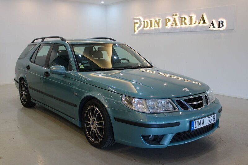 Ljusblå (blå) Begagnad 2004 Saab 9-5 Aero Kombi | 49 900 kr (Dyr) - Bild 1/4