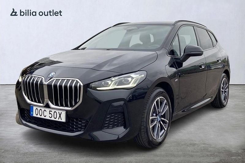 Begagnad BMW 225 Active Tourer M Sport 245 HK (180 kW) 2025 Svart Minibuss