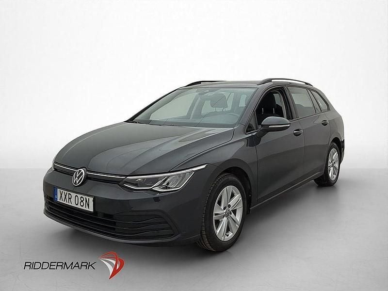 Begagnad VW Golf VIII 131 HK (96 kW) 2021 Grå Kombi