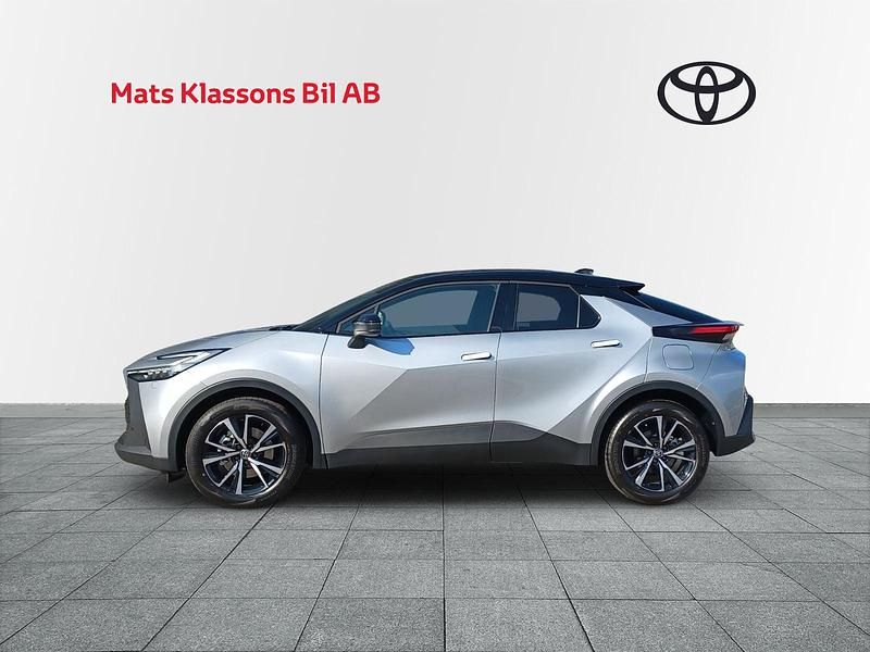 Begagnad Toyota C-HR Style 226 HK (166 kW) 2024 Silver SUV