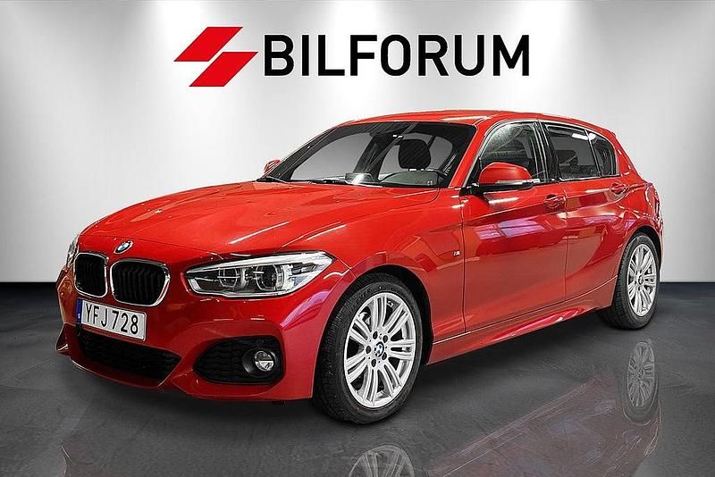 Röd Begagnad 2016 BMW 118 M Sport Halvkombi | 141 900 kr (Marknadspris) - Bild 1/4