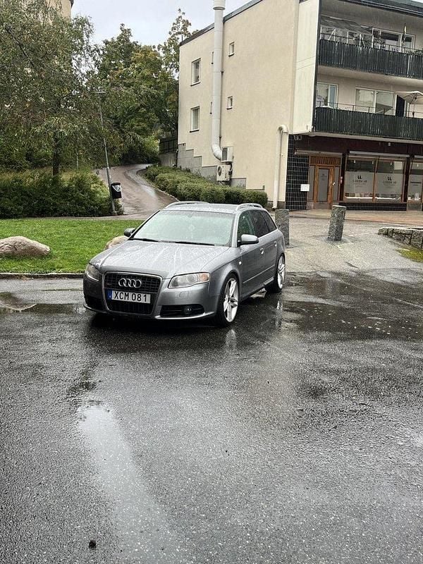 Grå Begagnad 2006 Audi A4 Comfort Kombi | 49 000 kr (Lite dyr) - Bild 1/4