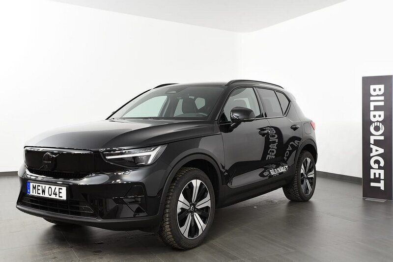 Svart Begagnad 2025 Volvo EX40 Plus SUV | 559 500 kr - Bild 1/4