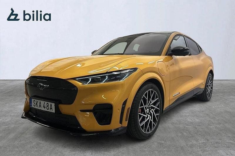 Orange Begagnad 2021 Ford Mustang Mach-E GT SUV | 479 900 kr (Dyr) - Bild 1/4
