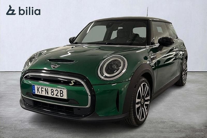 Begagnad Mini Cooper SE Classic 135 kW (184 HK) 2022 Grön Halvkombi