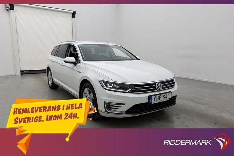 Vit Begagnad 2016 VW Passat GTE Kombi | 154 900 kr (Marknadspris) - Bild 1/3