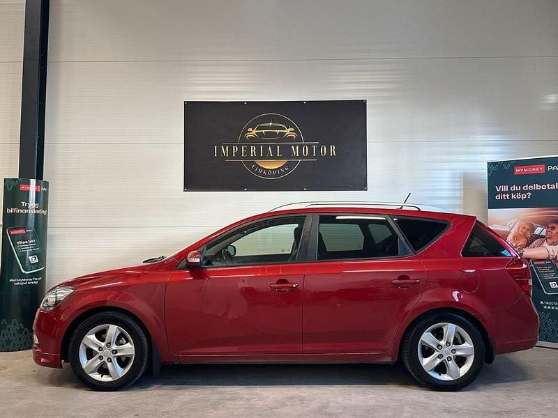 Röd Begagnad 2012 Kia Ceed Sportswagon Kombi | 31 900 kr (Marknadspris) - Bild 1/4