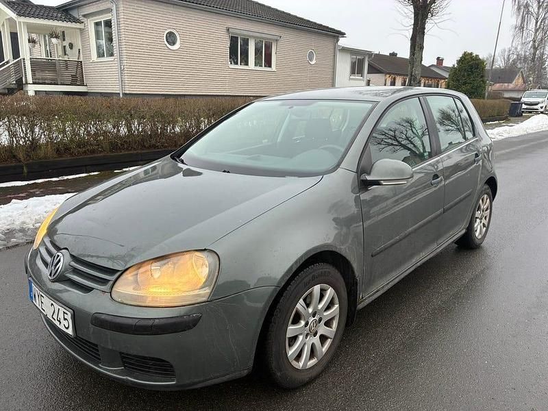Begagnad 2006 VW Golf IV Halvkombi | 29 900 kr (Marknadspris) - Bild 1/2