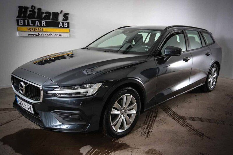 Grå (gråmet) Begagnad 2019 Volvo V60 Momentum Kombi | 279 500 kr (Marknadspris) - Bild 1/4