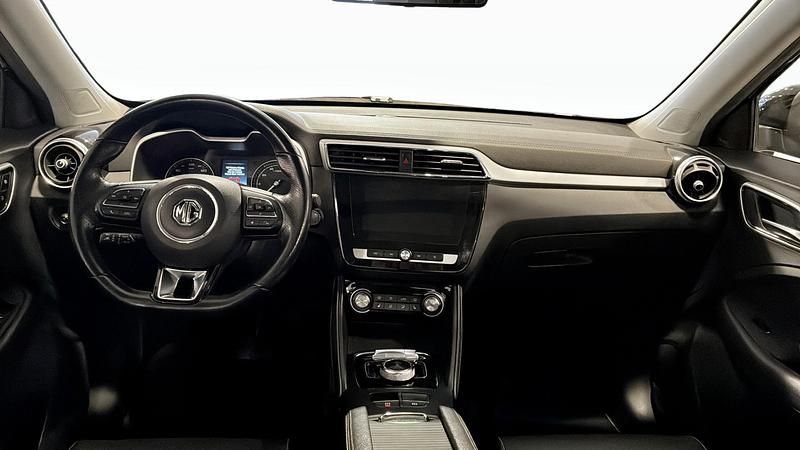 Begagnad MG ZS Luxury 114 kW (156 HK) 2020 Svart SUV