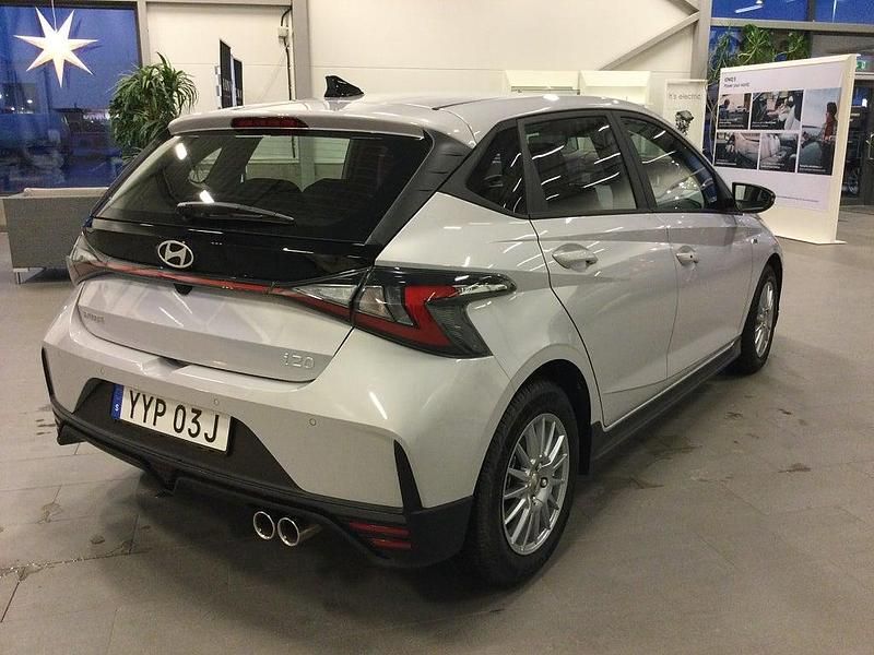 Begagnad Hyundai i20 N Line 101 HK (74 kW) 2024 Grå Halvkombi