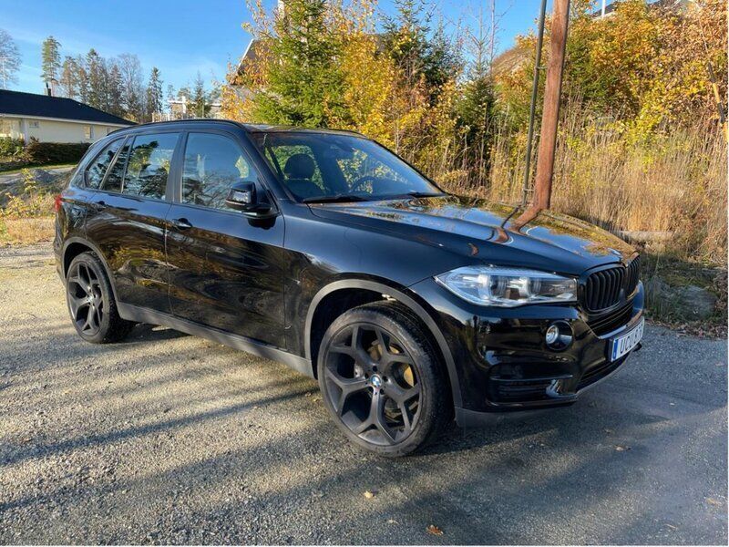 Svart Begagnad 2017 BMW X5 SUV | 255 000 kr - Bild 1/4