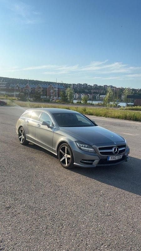 Silver Begagnad 2013 Mercedes CLS350 Kombi | 115 000 kr (Dyr) - Bild 1/2