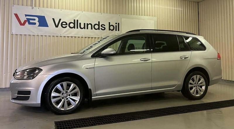 Begagnad VW Golf VII 110 HK (80 kW) 2015 Silver Kombi