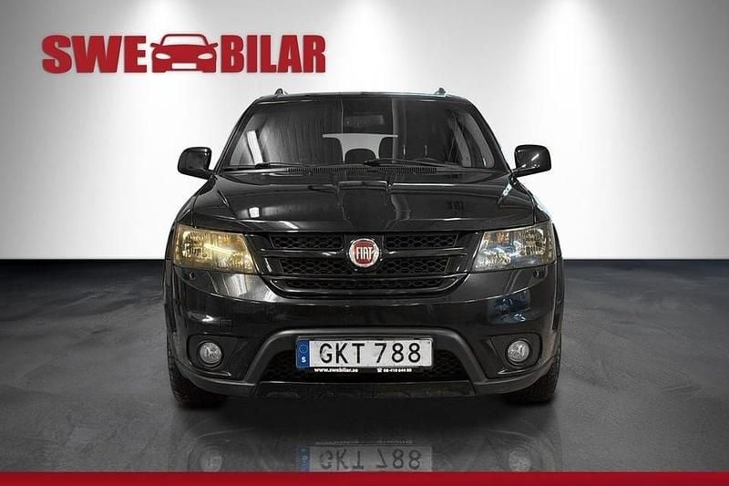 Begagnad Fiat Freemont Black Code 170 HK (125 kW) 2015 Svart SUV