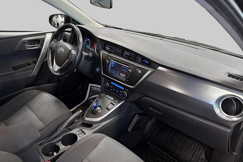 Begagnad Toyota Auris 2013 Blå