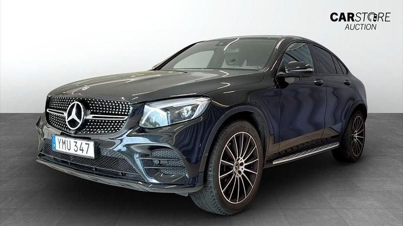 Svart (black) Begagnad 2018 Mercedes GLC350 AMG Sportkupé | 349 900 kr (Dyr) - Bild 1/4