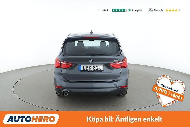 Begagnad BMW 218 Advantage 140 HK (102 kW) 2019 Grå Kombi