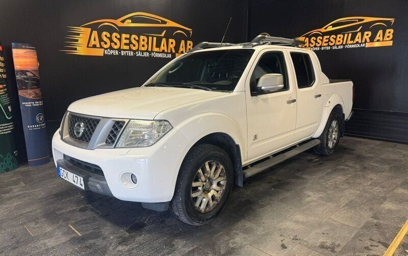 Vit Begagnad 2013 Nissan Navara Pickup | 124 900 kr (Marknadspris) - Bild 1/1