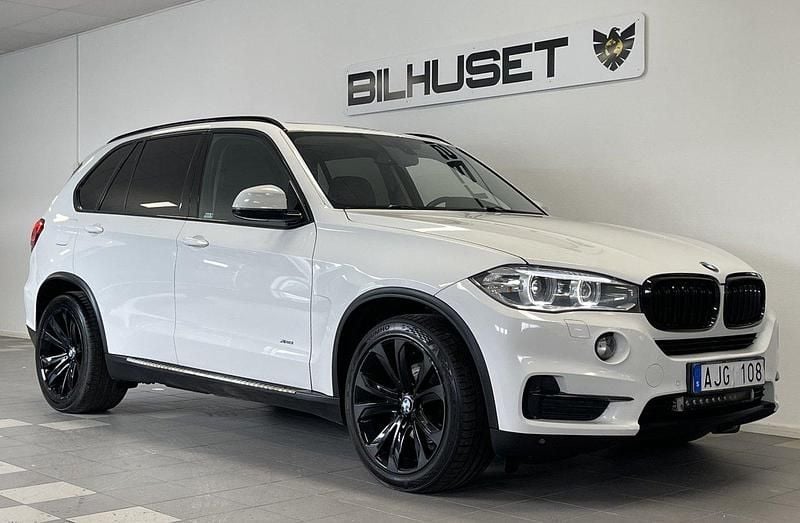 Vit Begagnad 2013 BMW X5 Shadowline SUV | 219 900 kr (Marknadspris) - Bild 1/4