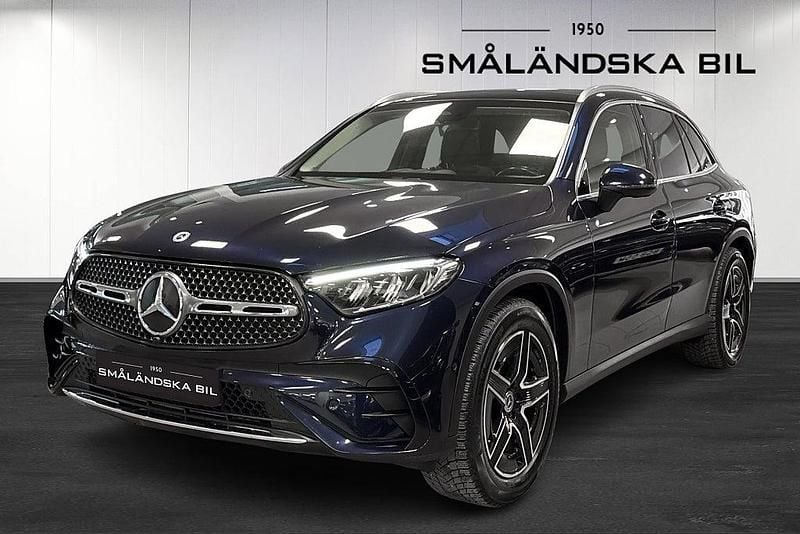 Blå Begagnad 2022 Mercedes GLC220 AMG line SUV | 609 000 kr - Bild 1/4
