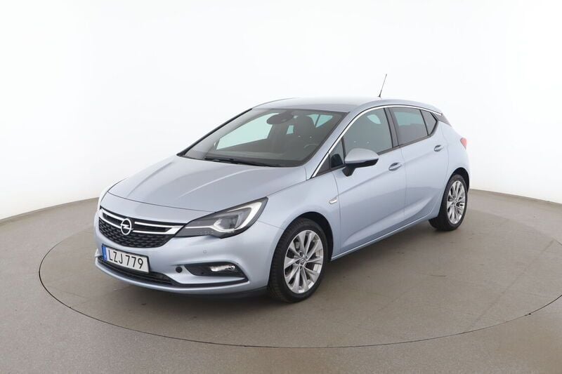 Grå Begagnad 2015 Opel Astra Dynamic | 110 000 kr (Dyr) - Bild 1/4