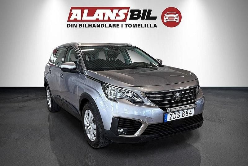 Silver Begagnad 2017 Peugeot 5008 Minibuss | 184 000 kr (Marknadspris) - Bild 1/4
