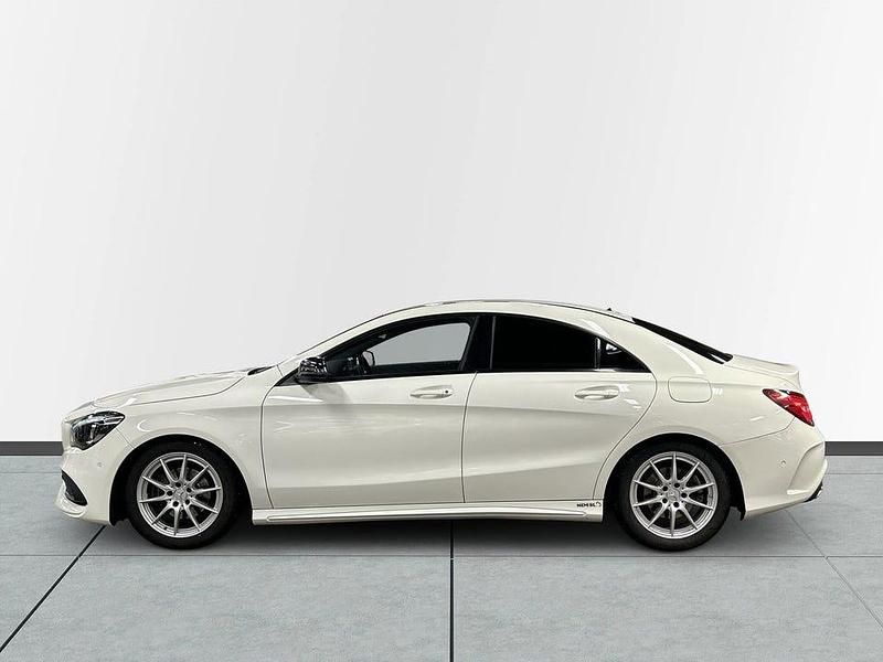 Begagnad Mercedes CLA200 AMG 156 HK (114 kW) 2018 Vit