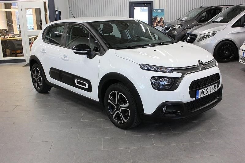 Vit Begagnad 2021 Citroën C3 PureTech Halvkombi | 109 500 kr (Marknadspris) - Bild 1/4