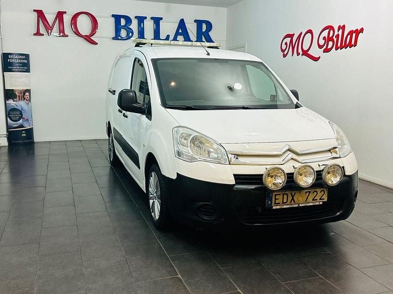 Vit Begagnad 2012 Citroën Berlingo Minibuss | 64 900 kr (Marknadspris) - Bild 1/4