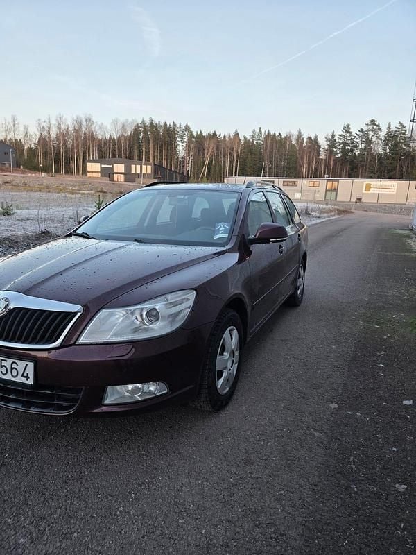 Begagnad 2010 Skoda Octavia Kombi | 34 900 kr (Bra pris) - Bild 1/4