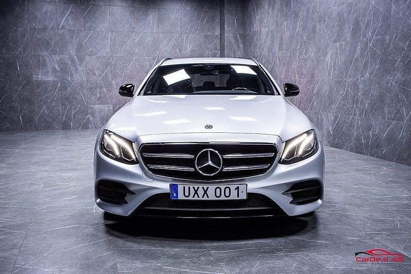 Begagnad Mercedes E220 AMG line 194 HK (142 kW) 2016 Silver Kombi