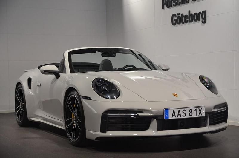Begagnad Porsche 911 Turbo S Cabriolet 650 HK (478 kW) 2023 Flerfärgad (grey) Cab