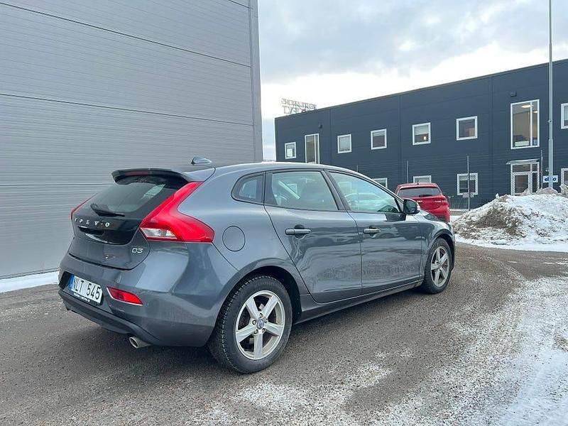 Begagnad Volvo V40 150 HK (110 kW) 2014