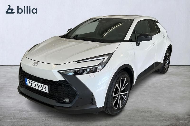 Begagnad Toyota C-HR Style 226 HK (166 kW) 2024 Vit SUV