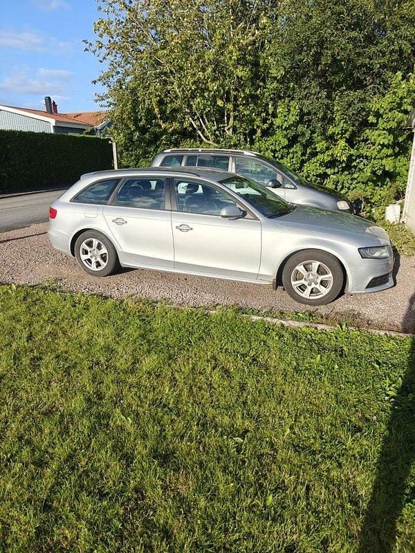 Silver Begagnad 2011 Audi A4 Kombi | 52 000 kr (Superpris) - Bild 1/2