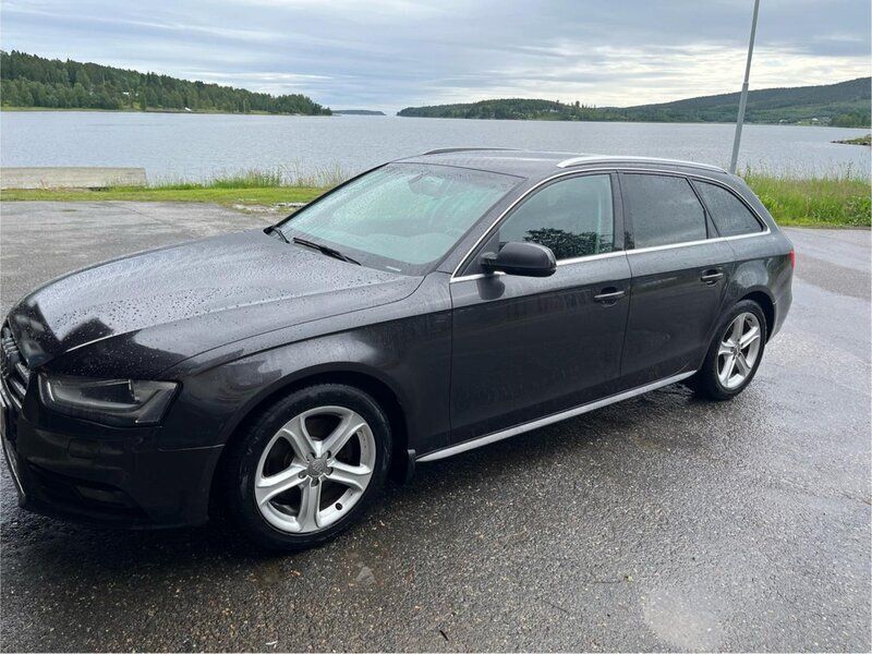Grå Begagnad 2013 Audi A4 Kombi | 88 000 kr (Marknadspris) - Bild 1/4