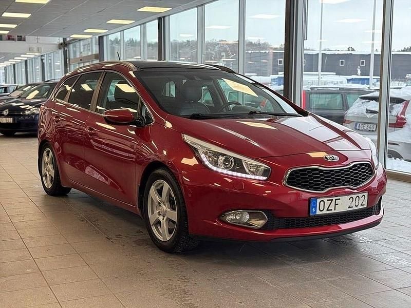 Röd Begagnad 2013 Kia Ceed Sportswagon Comfort Kombi | 59 900 kr (Bra pris) - Bild 1/4