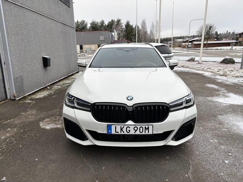 Begagnad BMW 540 M Sport 340 HK (250 kW) 2020 Vit Kombi