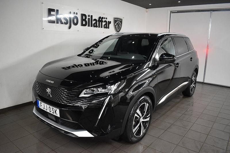 Svart (svart metallic) Begagnad 2024 Peugeot 5008 GT Minibuss | 307 500 kr (Bra pris) - Bild 1/4