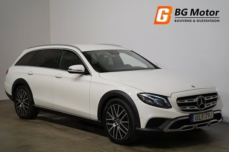 Vit Begagnad 2020 Mercedes E220 Avantgarde Kombi | 299 800 kr (Bra pris) - Bild 1/3