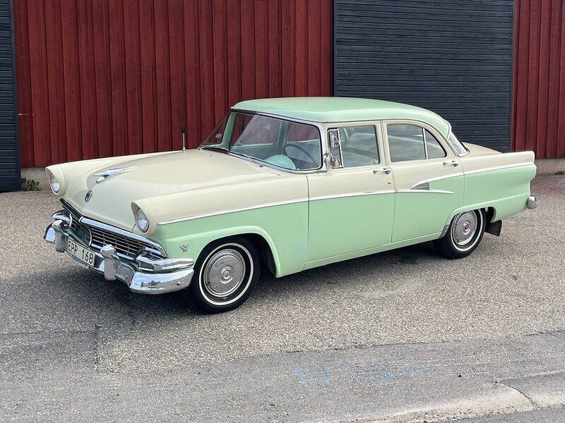 Flerfärgad Begagnad 1956 Ford Customline Sedan | 139 000 kr - Bild 1/4