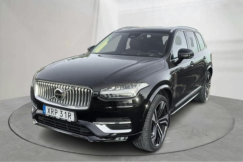 Svart Begagnad 2024 Volvo XC90 Ultimate SUV | 689 000 kr (Marknadspris) - Bild 1/4