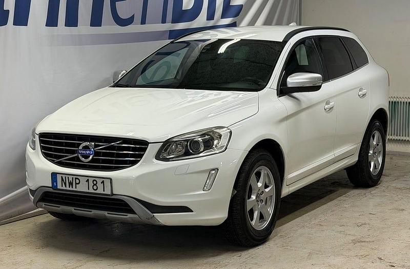 Begagnad Volvo XC60 Momentum 181 HK (133 kW) 2014 Vit SUV