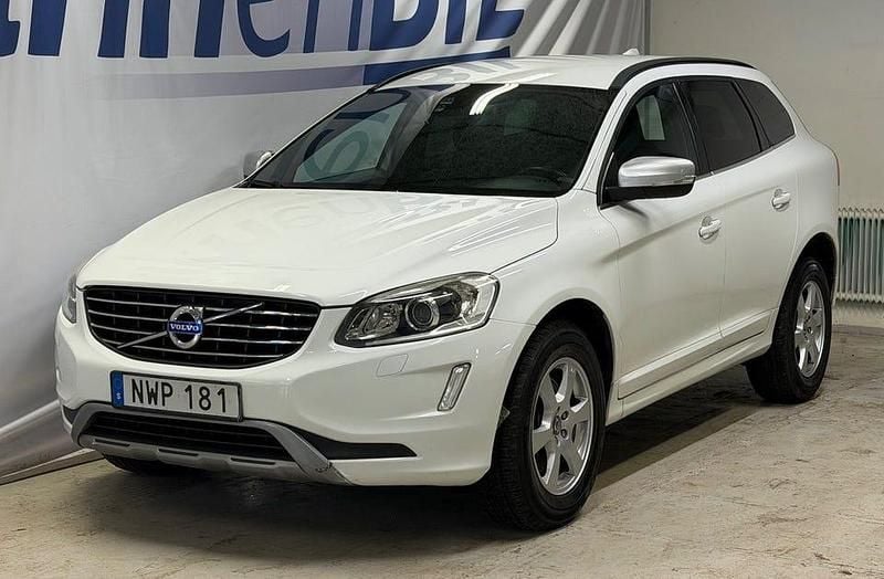 Vit Begagnad 2014 Volvo XC60 Momentum SUV | 139 500 kr (Marknadspris) - Bild 1/4
