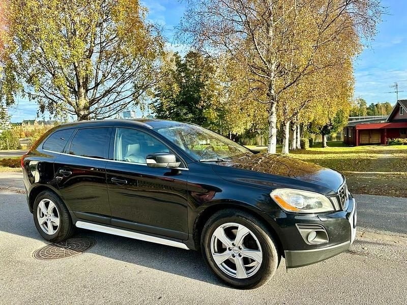 Begagnad 2010 Volvo XC60 SUV | 89 000 kr (Lite dyr) - Bild 1/4