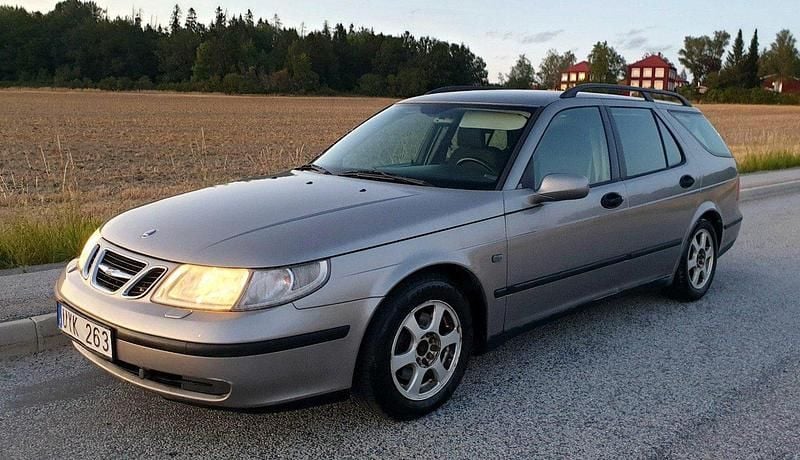 Grå Begagnad 2004 Saab 9-5 Kombi | 12 000 kr (Bra pris) - Bild 1/4