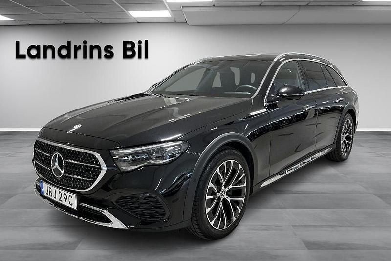 Svart Begagnad 2025 Mercedes E220 Avantgarde Kombi | 729 900 kr - Bild 1/4