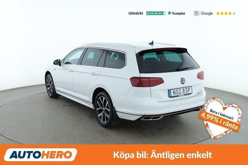 Begagnad VW Passat R-line 203 HK (149 kW) 2021 Vit Kombi